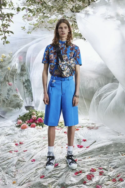 Look 25